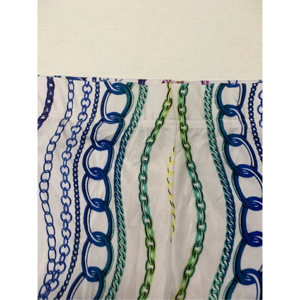 Chainlink Patterned Biker Shorts - Picture 4 of 5